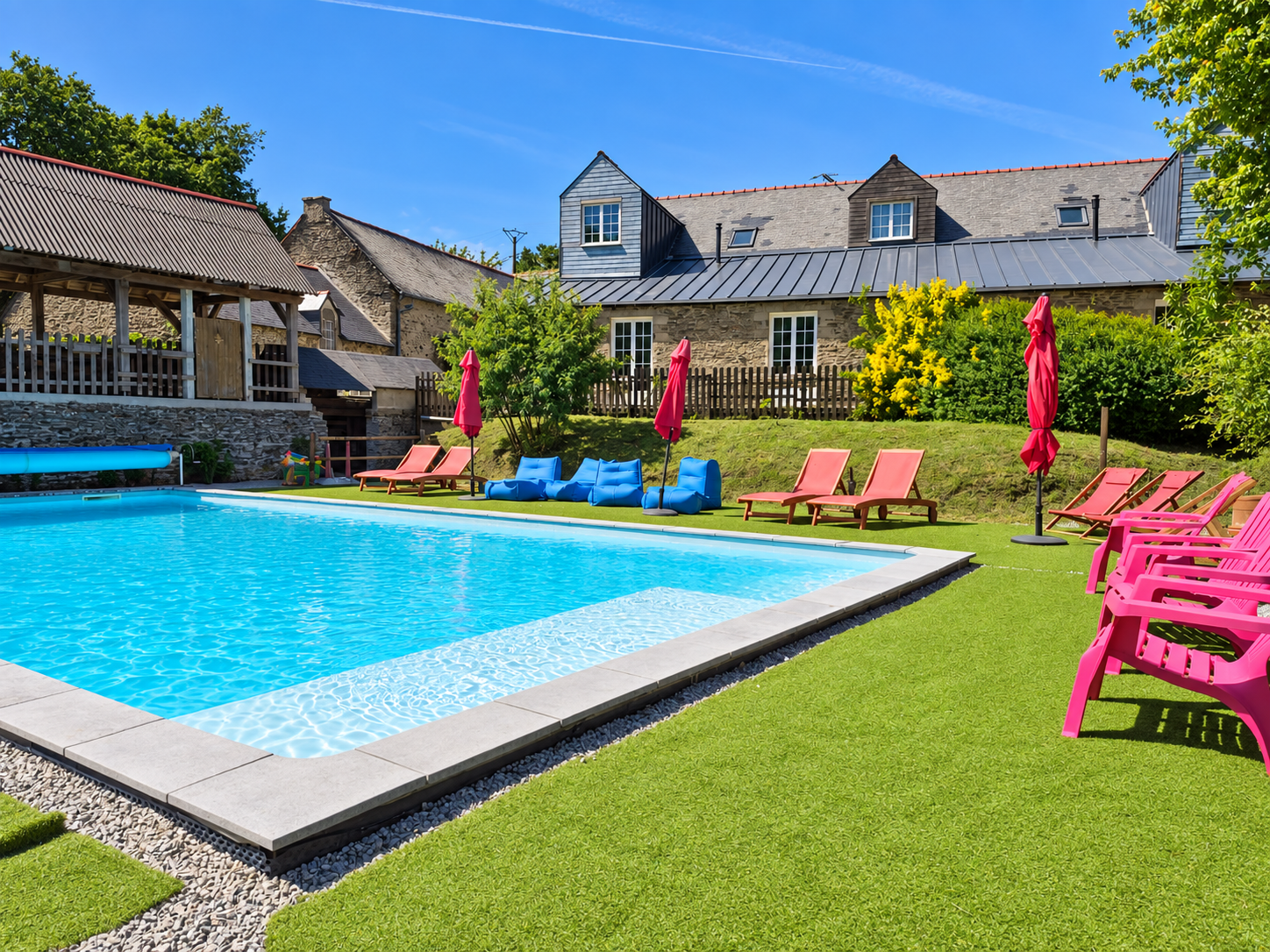 French property for sale in Cléguérec, Morbihan - €795,000 - photo 