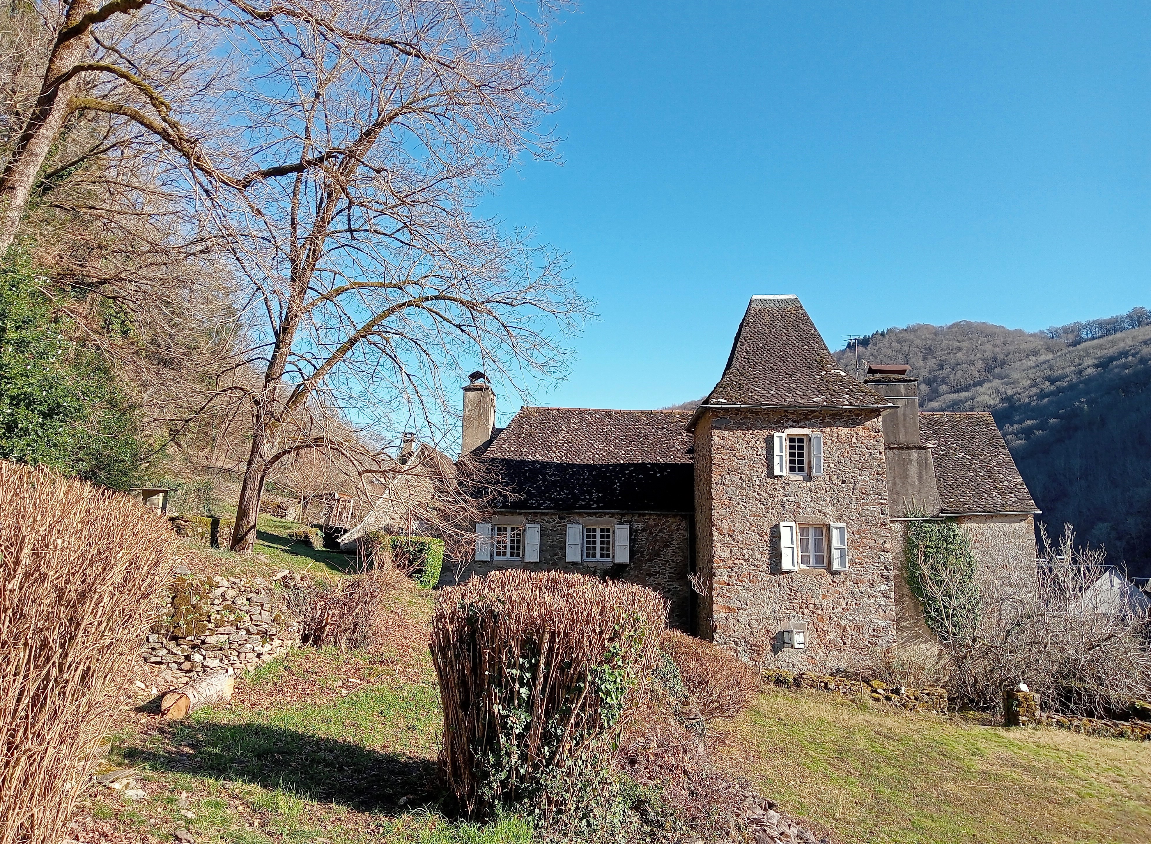 French property for sale in Lapleau, Corrèze - €518,000 - photo 