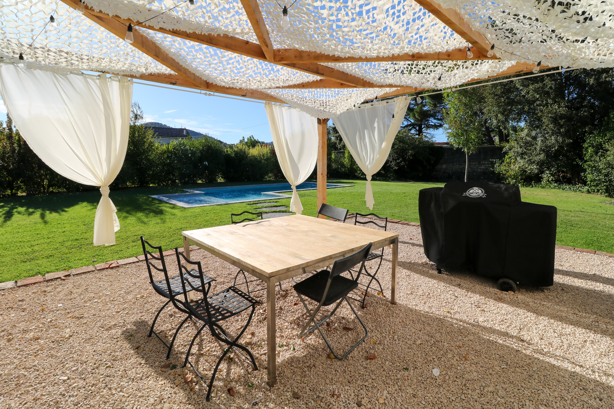 Propriété en France à vendre à Alès, Gard - €645 000 - photo 