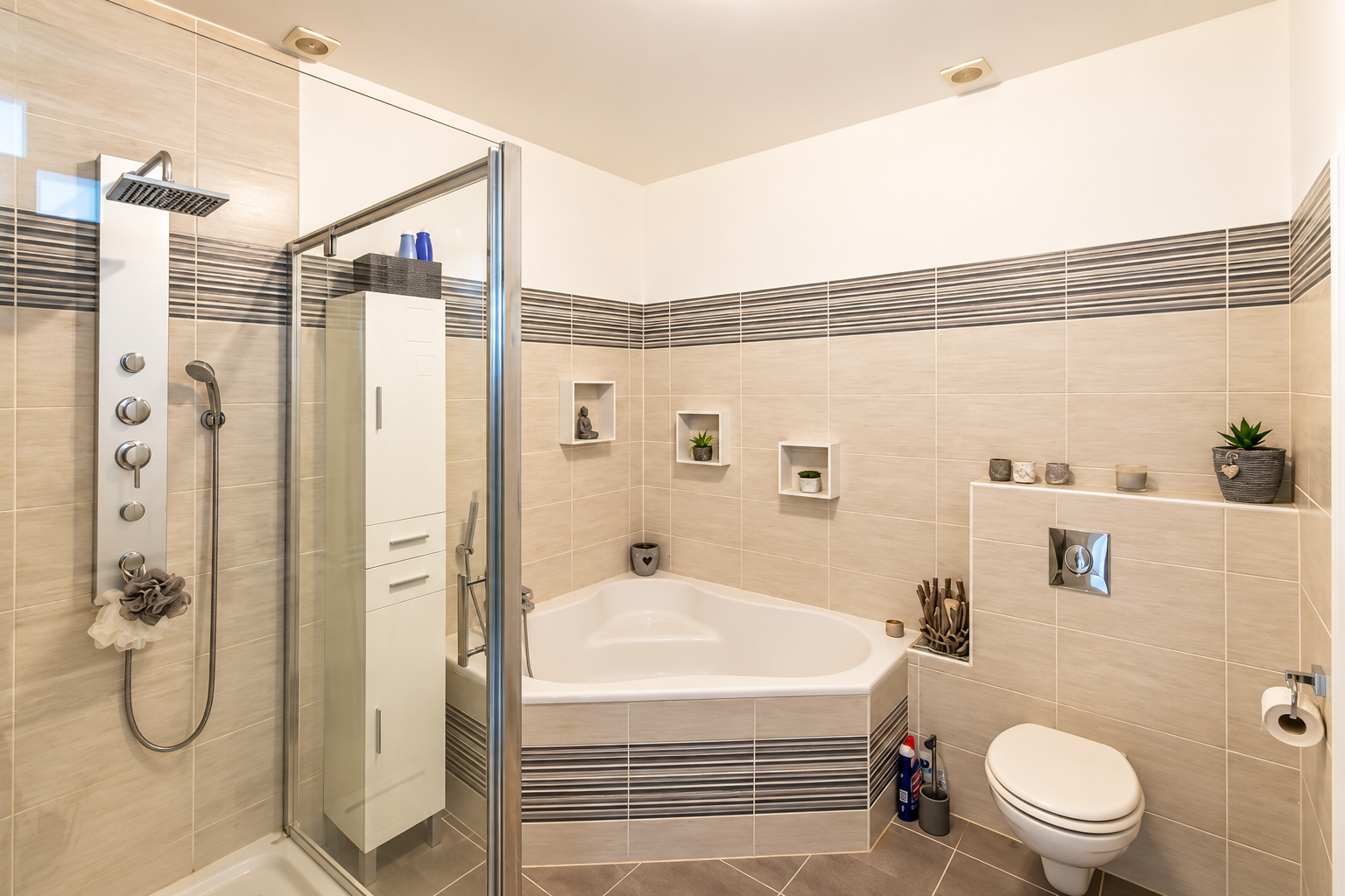 French property for sale in Douzens, Aude - €895,000 - photo 