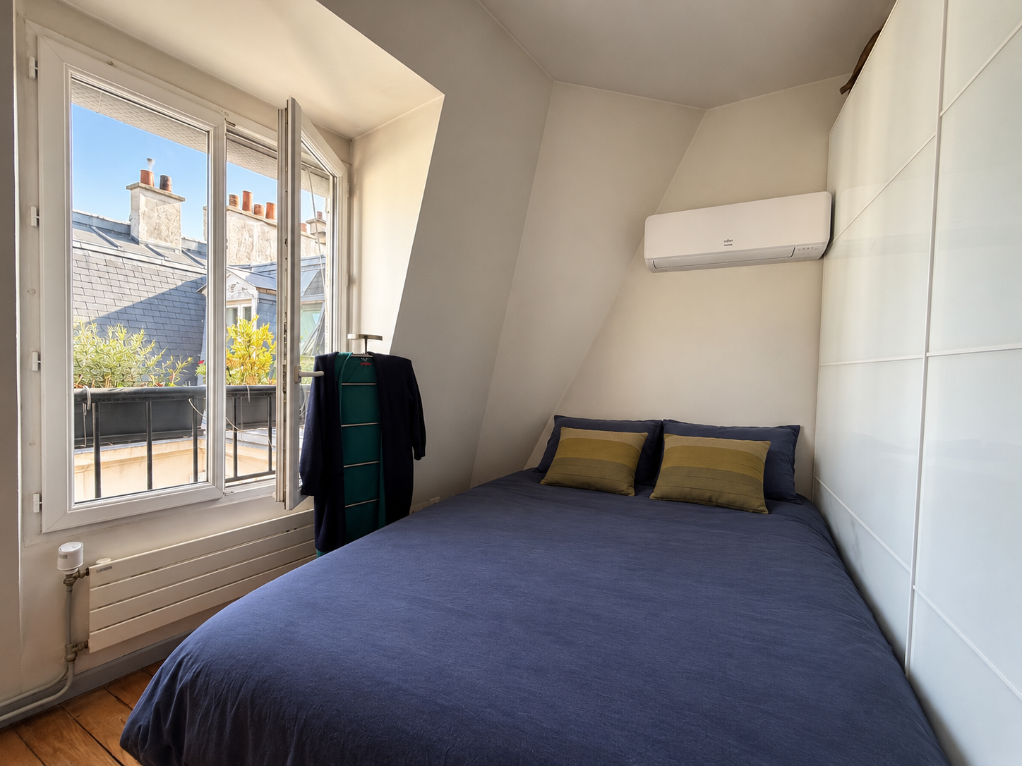 French property for sale in Paris, Paris - €1,160,000 - photo 