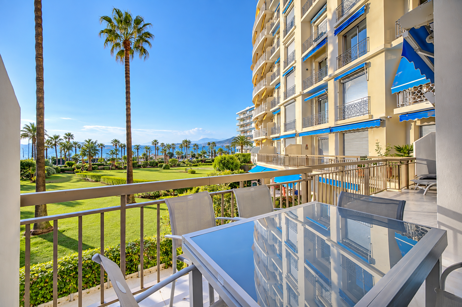 Propriété en France à vendre à Cannes, Alpes-Maritimes - €1 990 000 - photo 