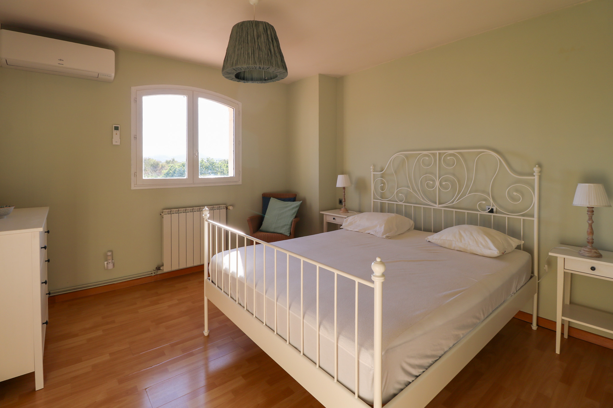 Propriété en France à vendre à Saint-Hilaire-de-Brethmas, Gard - €485 000 - photo 