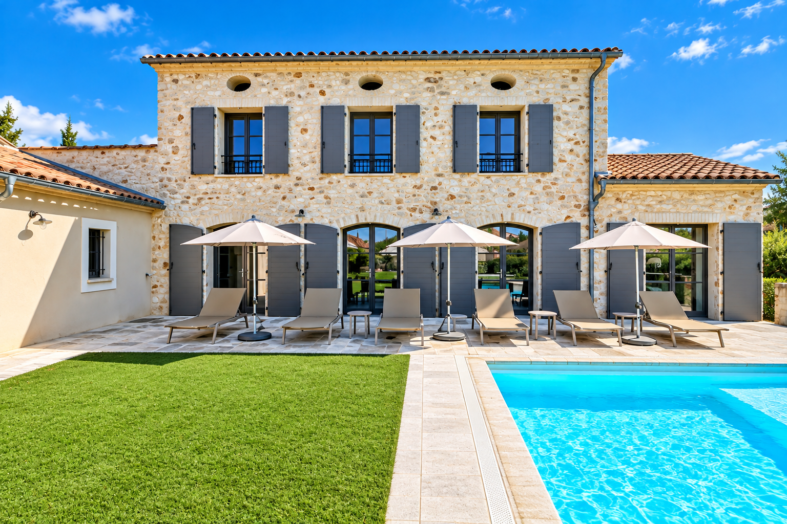 French property for sale in Uzès, Gard - €890,000 - photo 