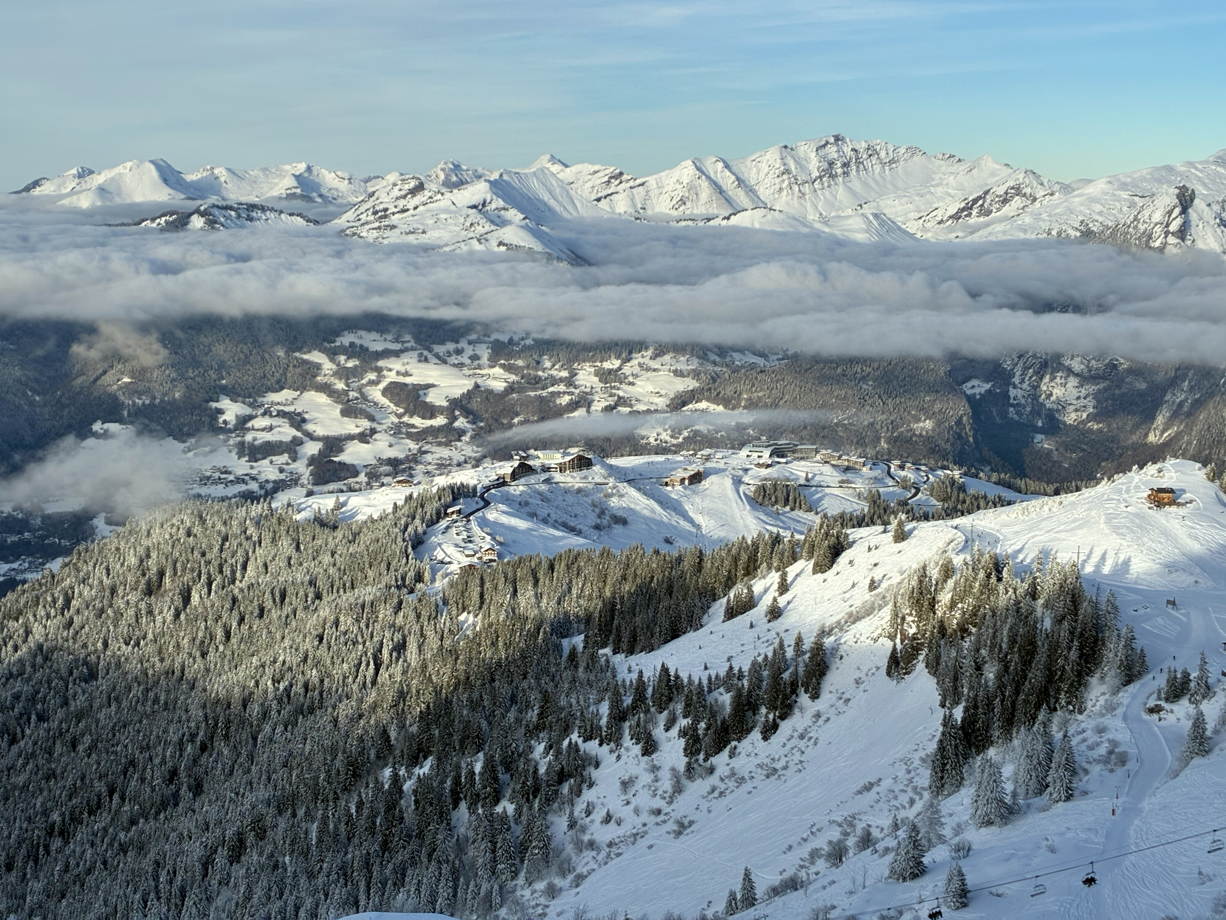 French property for sale in Samoëns, Haute-Savoie - €1,800,000 - photo 