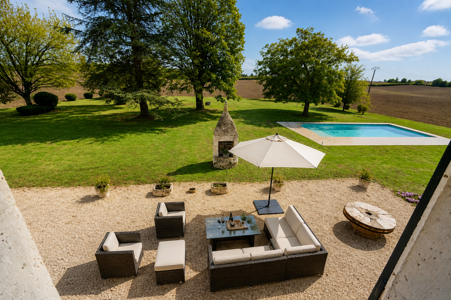 Propriété en France à vendre à Pérignac, Charente - €650 000 - photo 