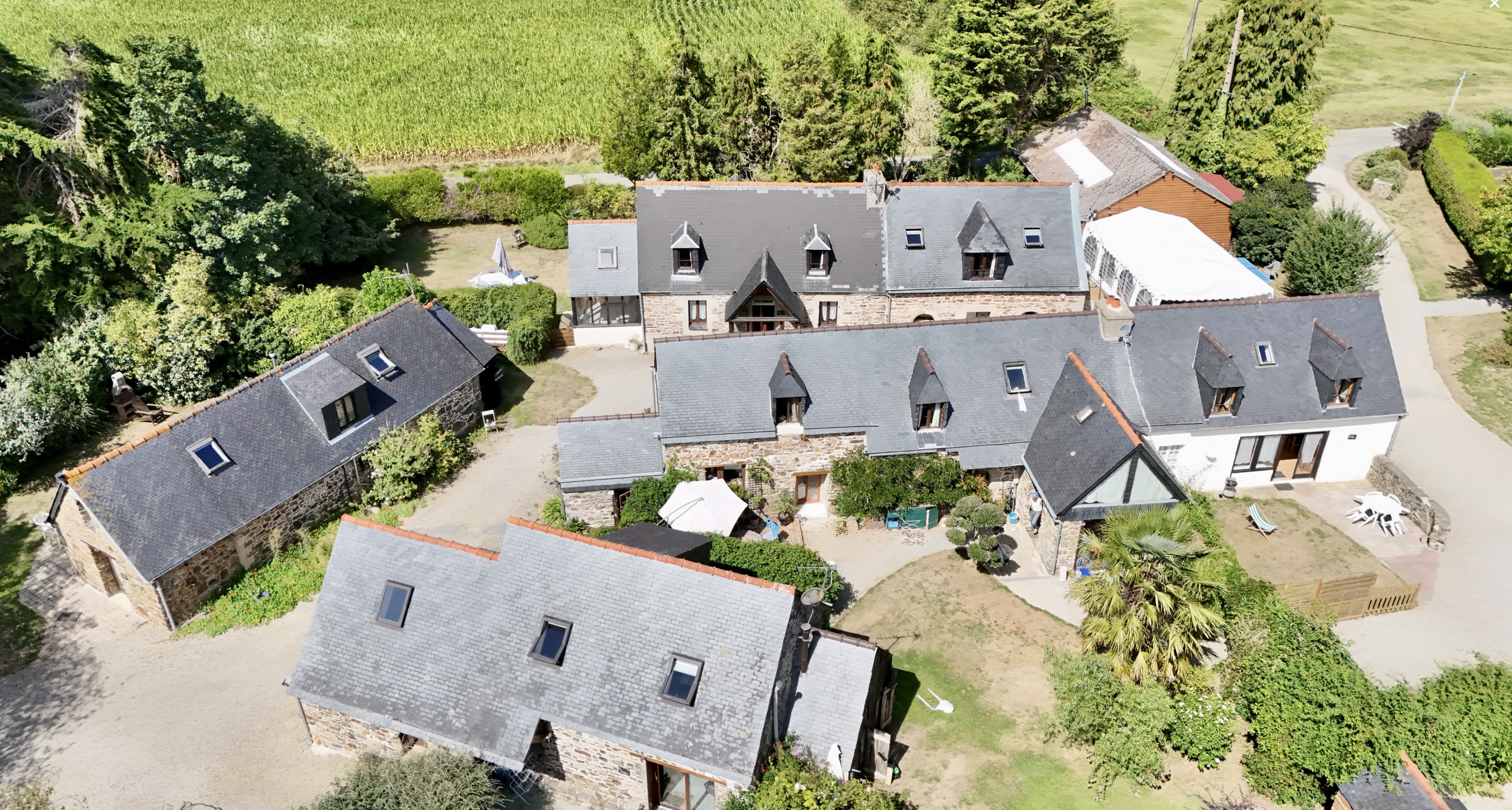 French property for sale in Plestin-les-Grèves, Côtes-d'Armor - €760,000 - photo 