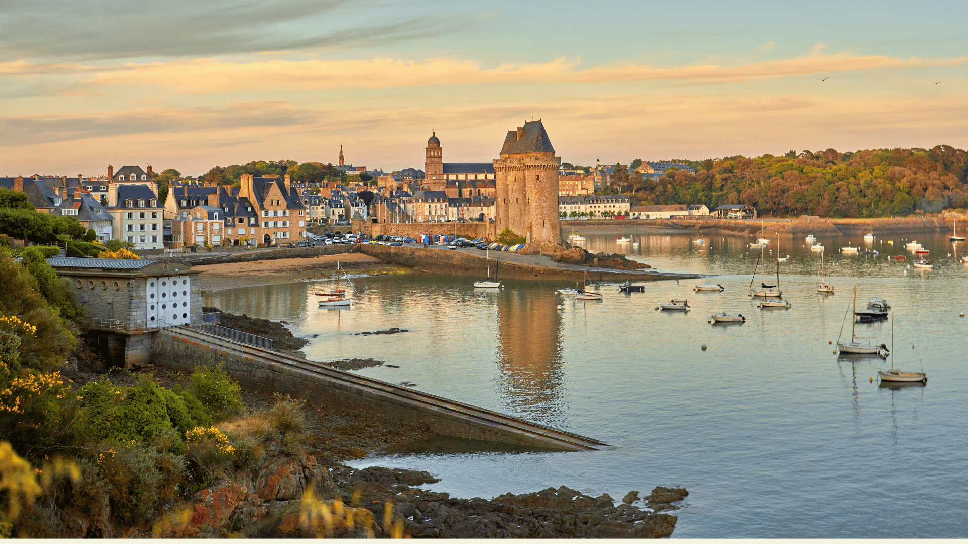 French property for sale in Saint-Malo, Ille-et-Vilaine - €1,194,850 - photo 