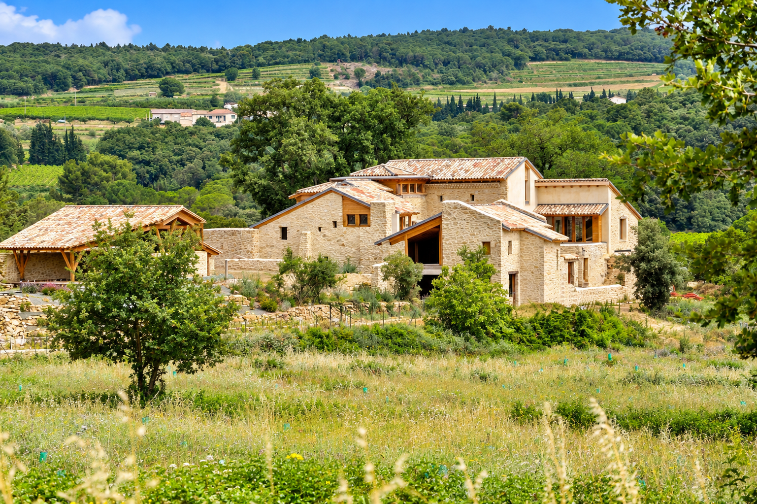 French property for sale in Tresques, Gard - €1,850,000 - photo 