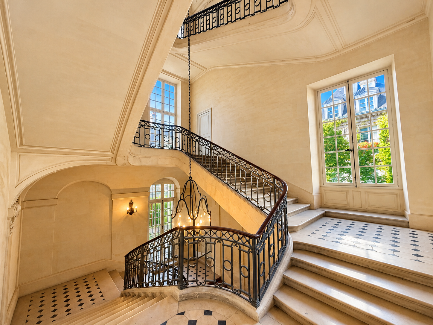 French property for sale in Paris 3e Arrondissement, Paris - €4,380,000 - photo 