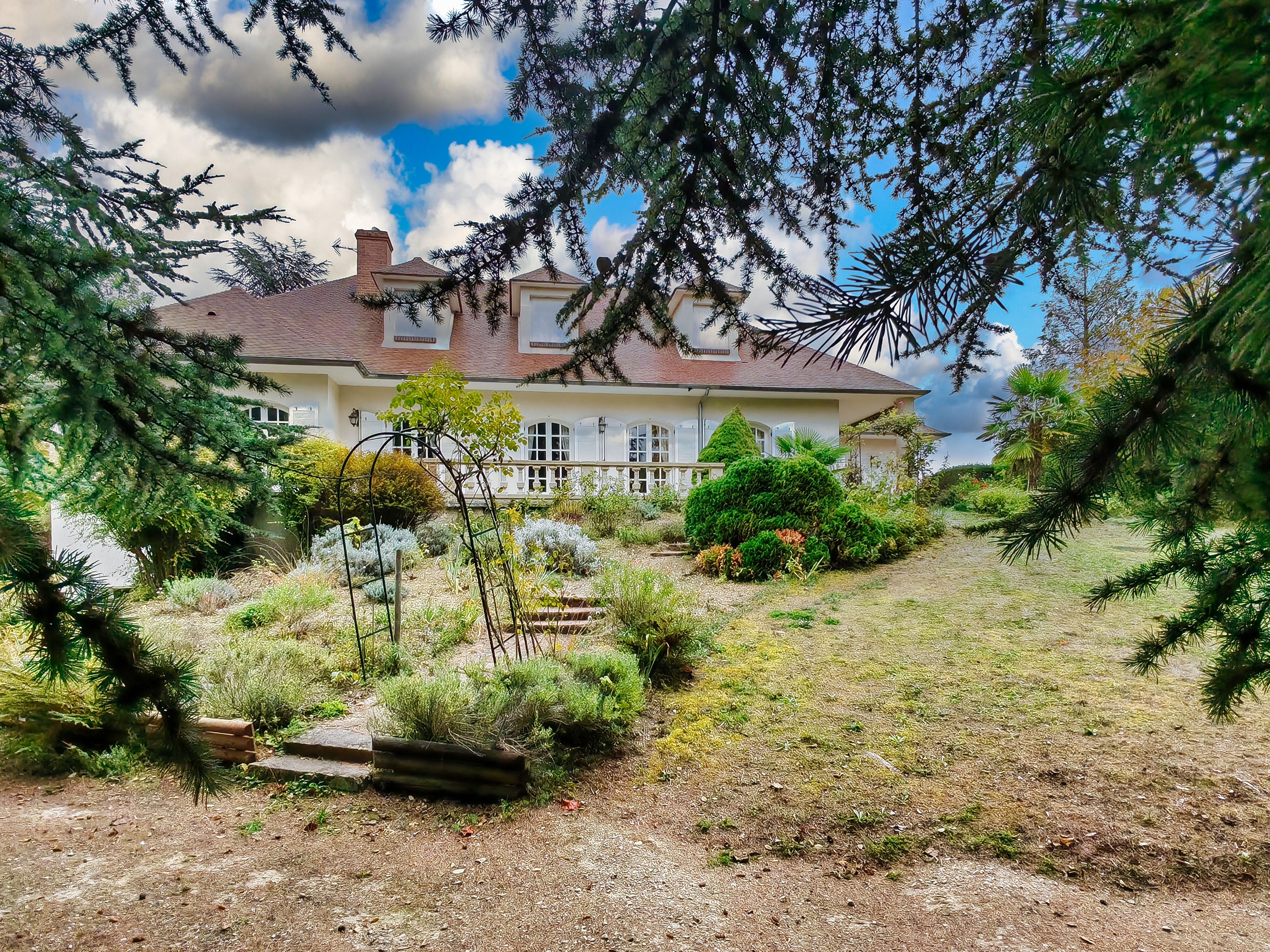 French property for sale in Orléans, Loiret - €554,000 - photo 