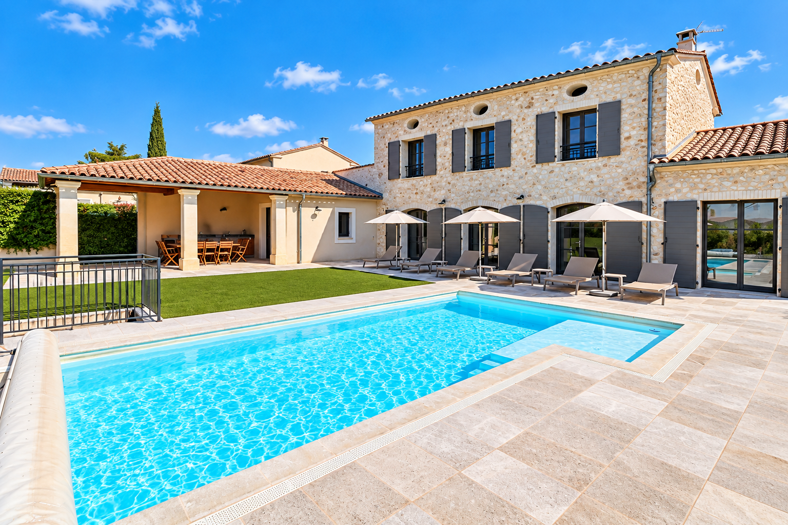 French property for sale in Uzès, Gard - €890,000 - photo 