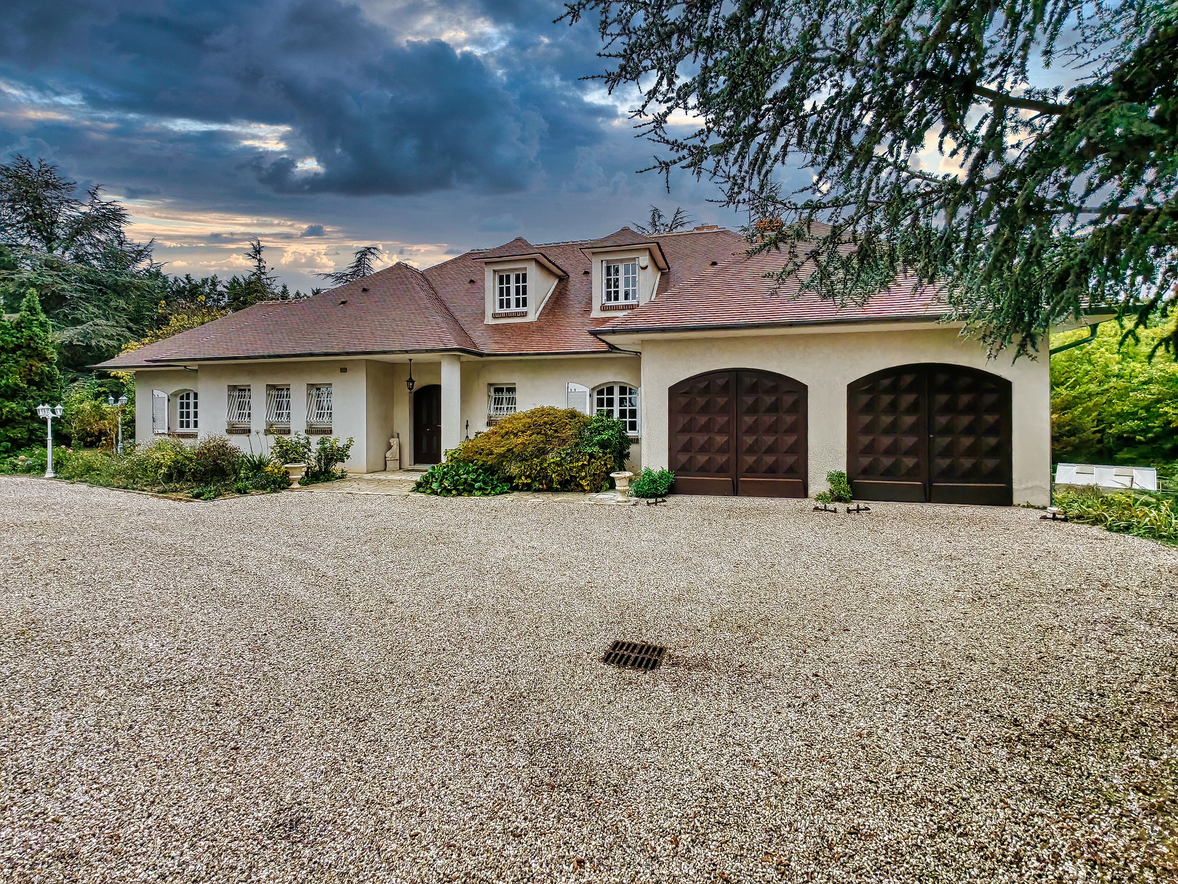 French property for sale in Orléans, Loiret - €554,000 - photo 