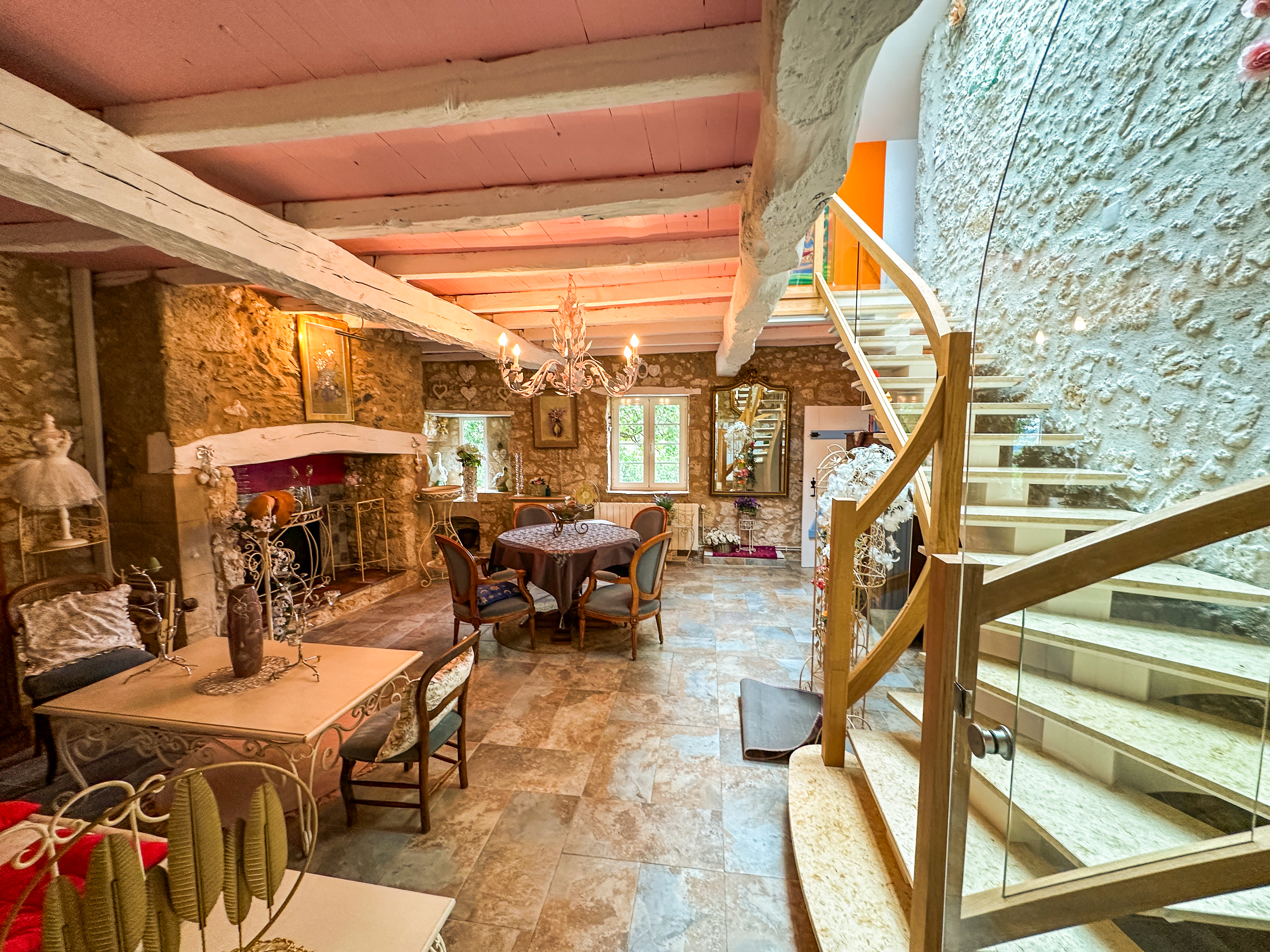 French property for sale in Espiens, Lot-et-Garonne - €598,000 - photo 