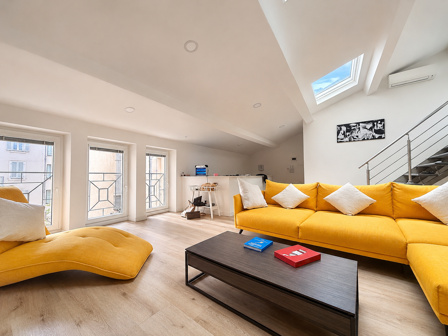 French property for sale in Cannes, Alpes-Maritimes - €1,150,000 - photo 