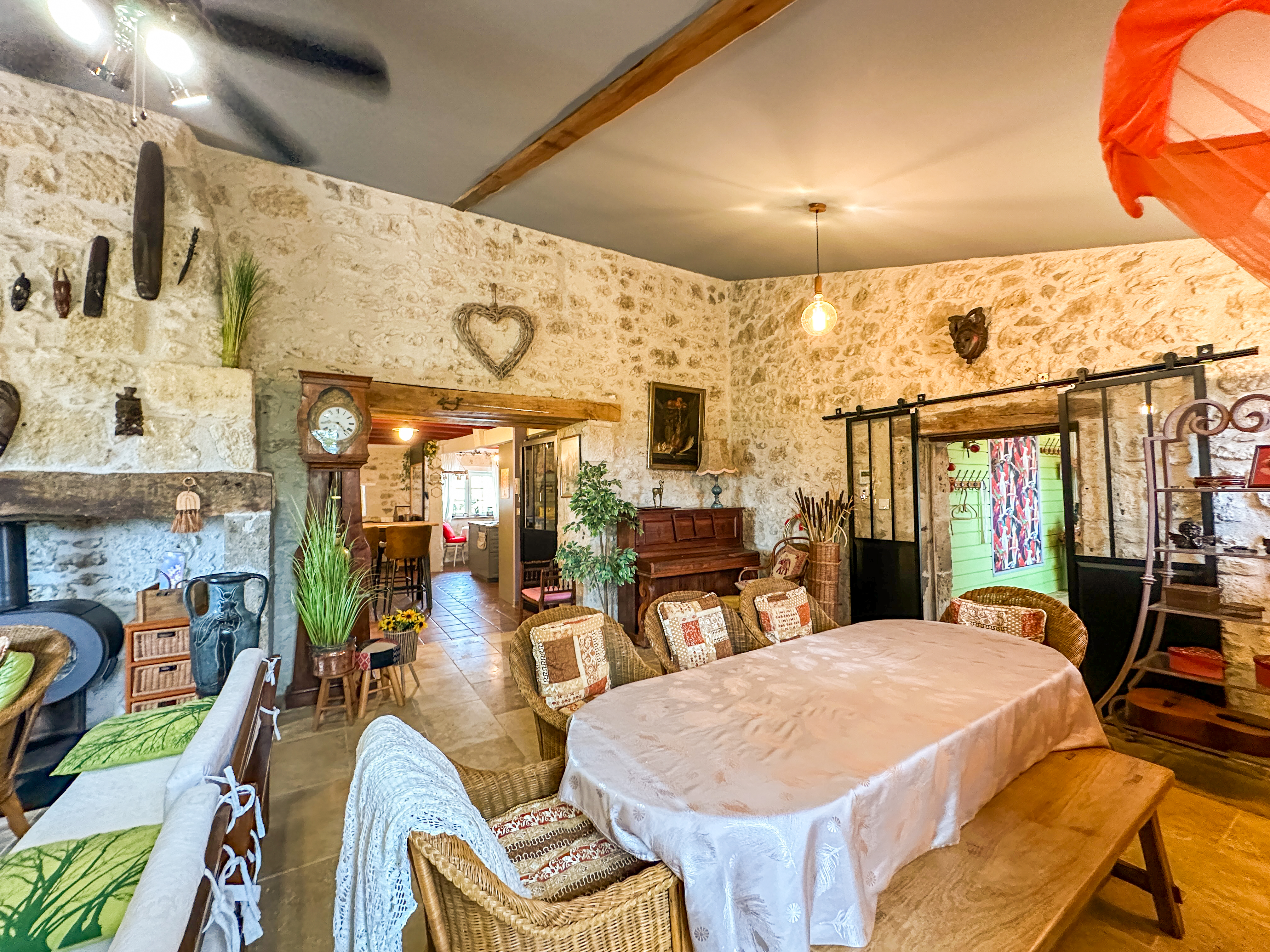 French property for sale in Espiens, Lot-et-Garonne - €598,000 - photo 