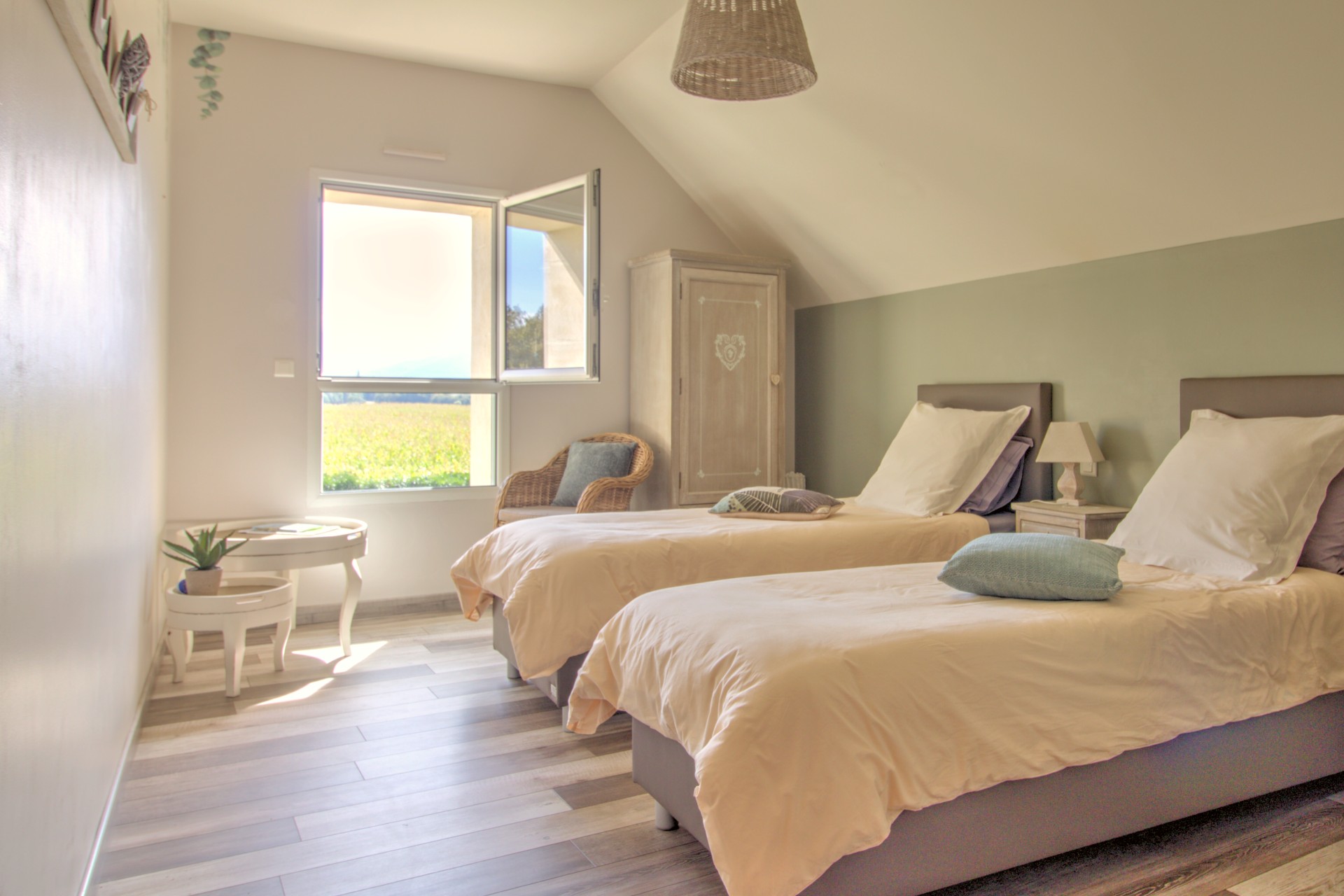French property for sale in Pau, Pyrénées-Atlantiques - €649,000 - photo 