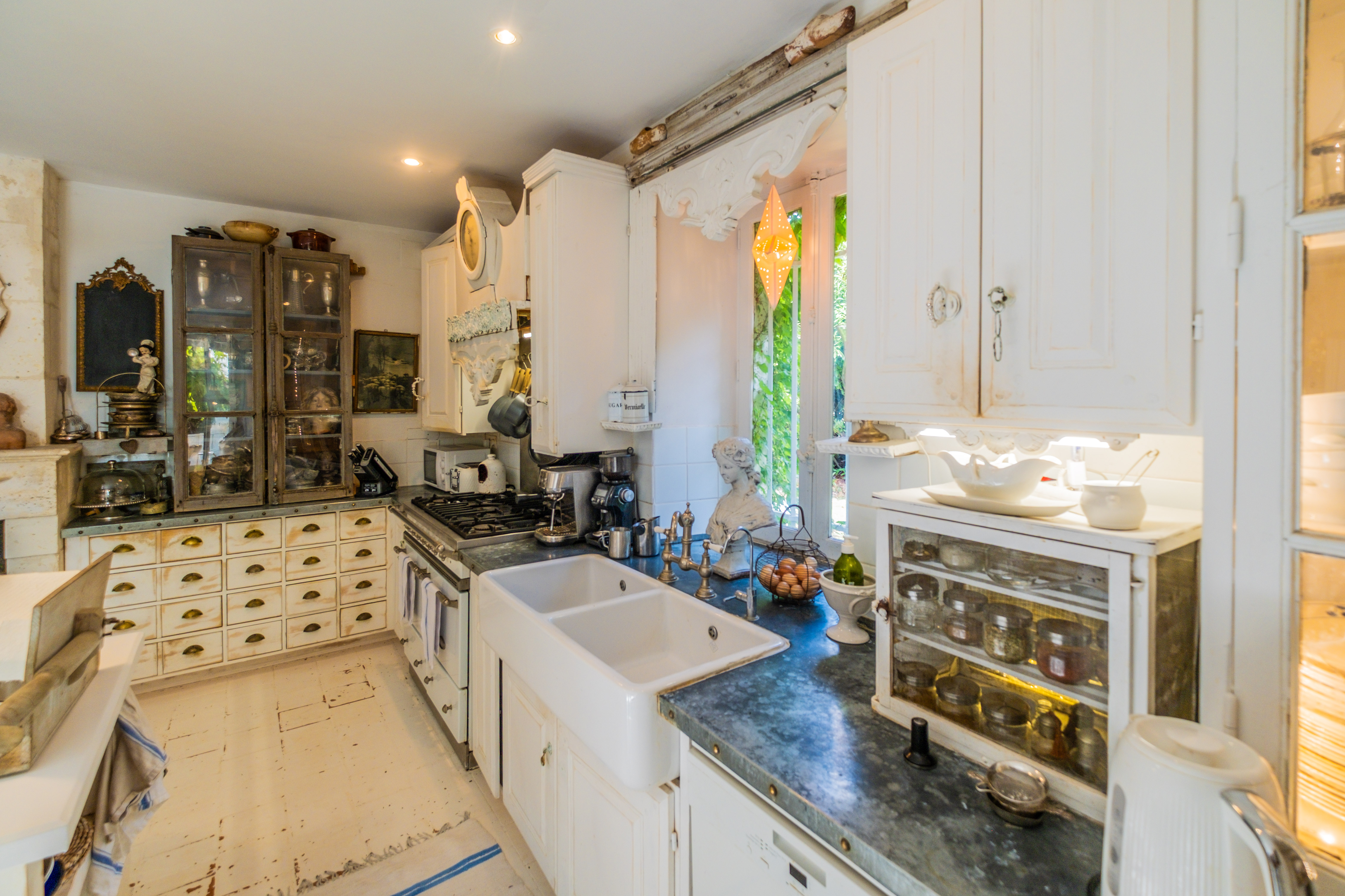 French property for sale in Rougnac, Charente - €689,950 - photo 