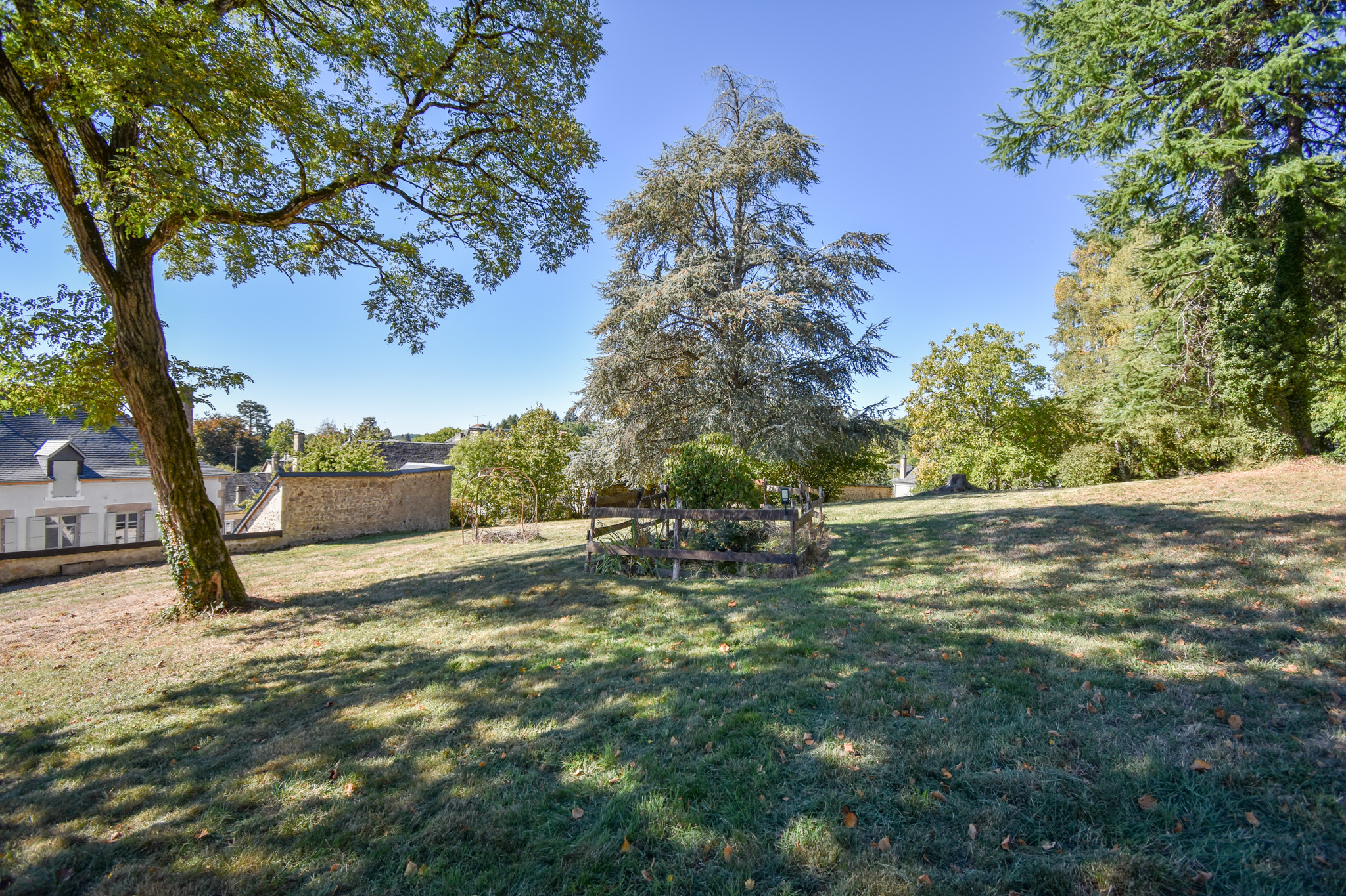 Propriété en France à vendre à Meymac, Corrèze - €530 000 - photo 